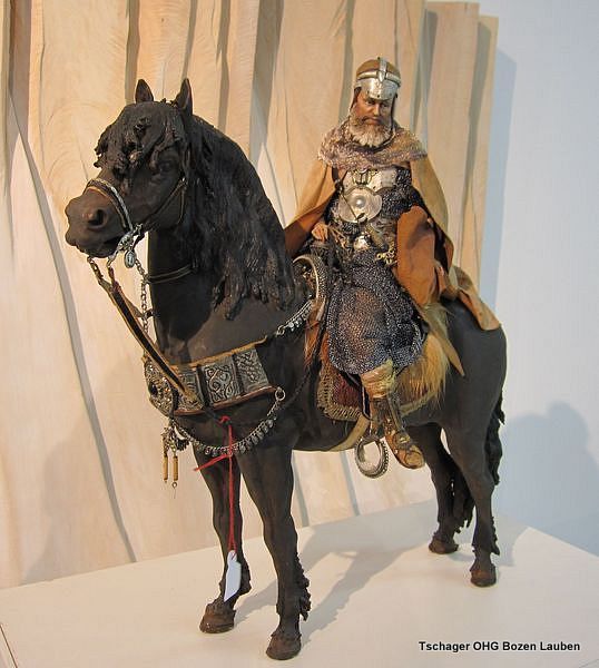966 - Angela Tripi - Koenig auf schwarzem Pferd 2 1 - Re su cavallo nero 1